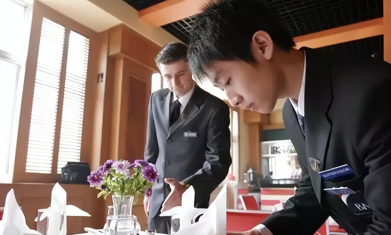 酒店餐饮部突发事件处理方法,酒店常见10大突发事件处理方法