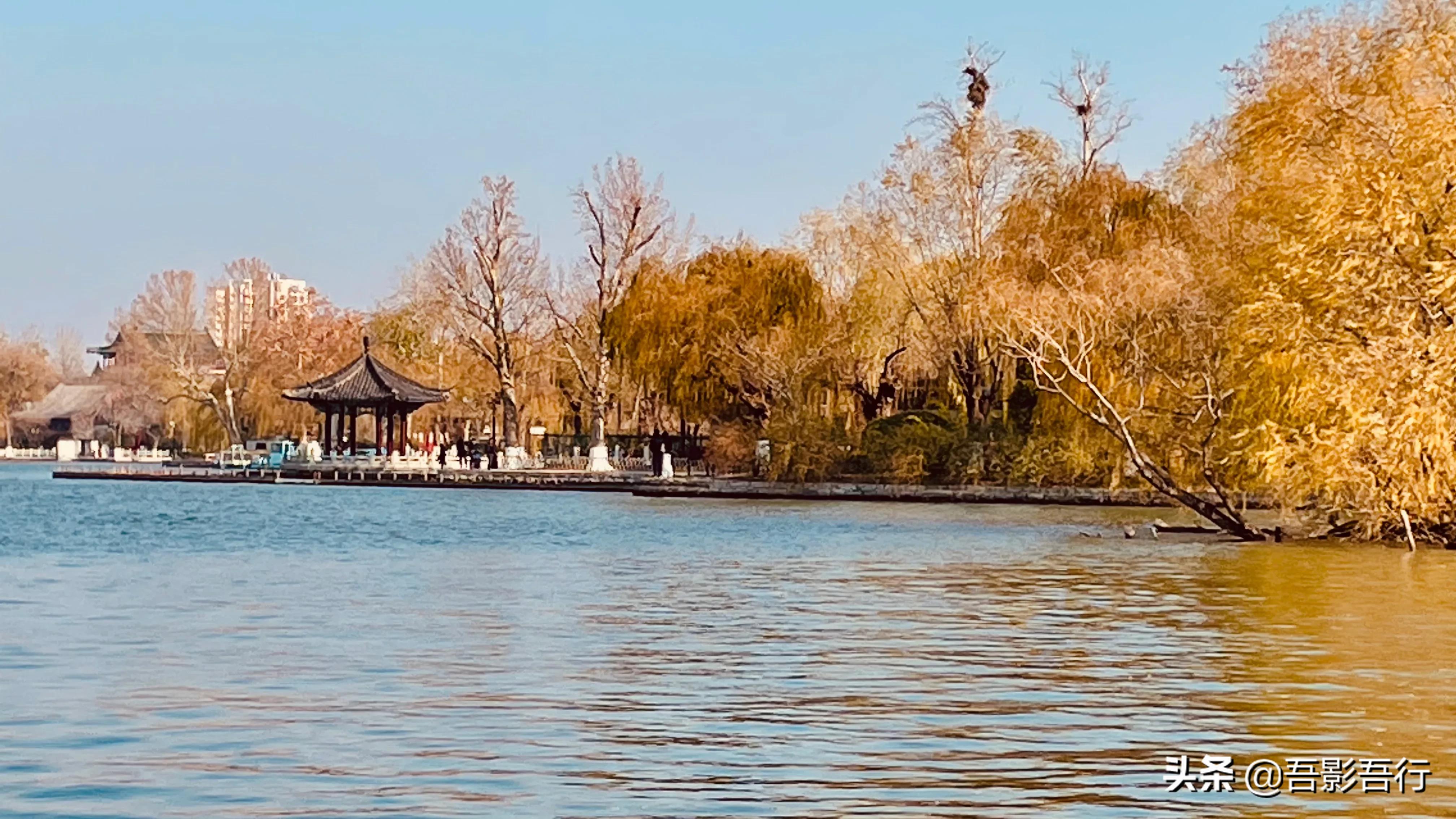 济南大明湖秋冬图片高清,初春大明湖美景图片