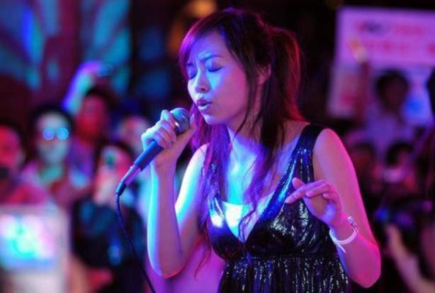 张靓颖冯轲离婚后差距,张靓颖和冯轲哪年恋爱的