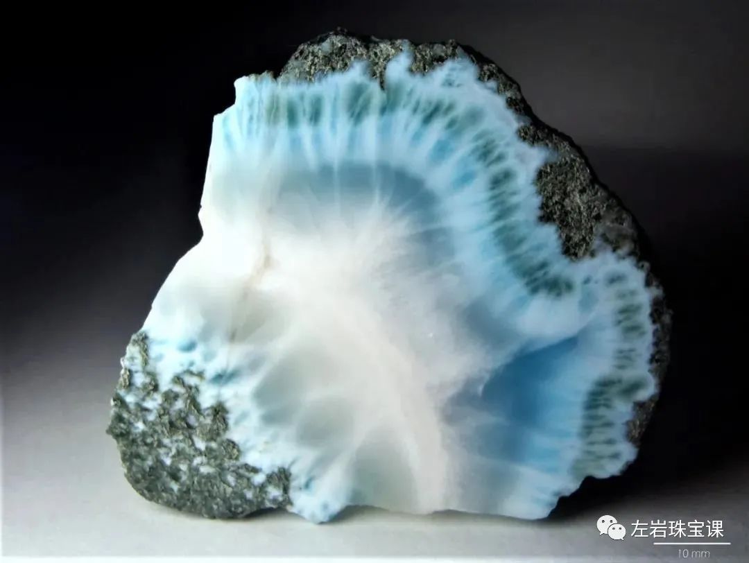 海纹石国际公认的宝石,海纹石属于什么宝石