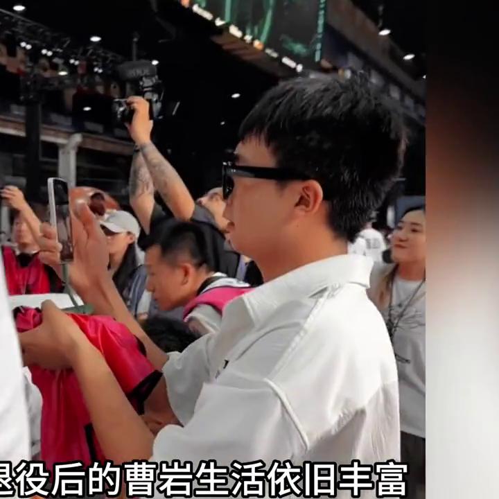 他是真正的“科比门徒”曹岩，科比送他去美国治病拯救了他！