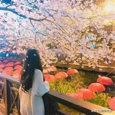 刚表白后，你却对别人含情脉脉