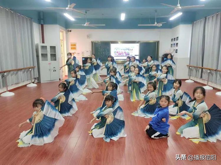 飞扬堇色年华，共筑美好青春息县第十一小学南校区社团活动