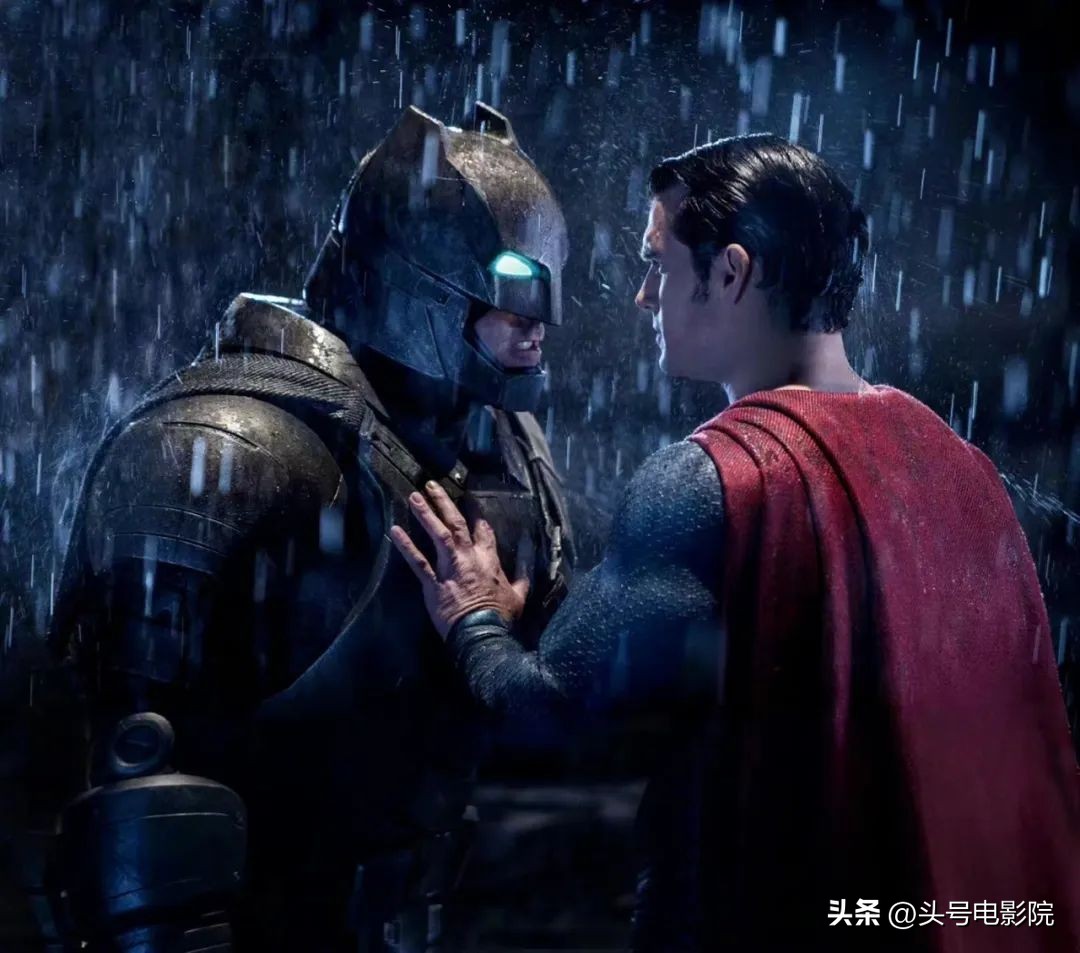 黑色亚当巨石强森,巨石强森黑亚当vs超人