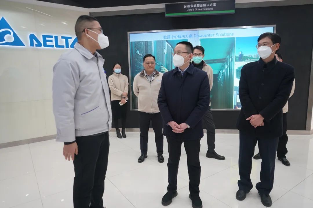 四川乐山市台办走访慰问台企,市台办领导走访