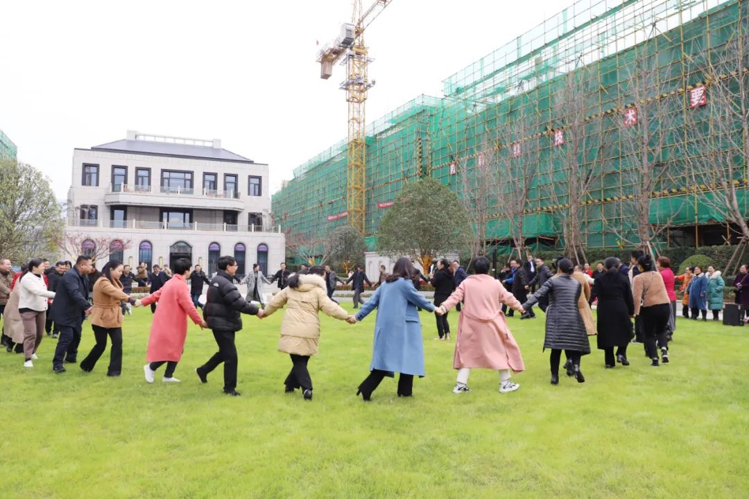 怀仁集团管理层,从严抓好团队建设