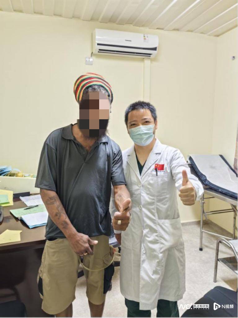 专科支持一人：是广州泌尿外科外科医生多米尼加