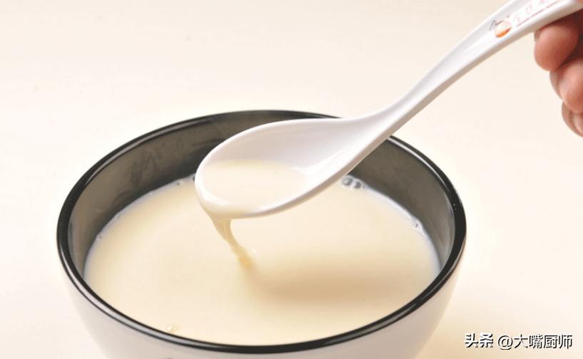 打豆浆时怎么泡豆子好吃,豆子怎样泡打豆浆才能打得更细