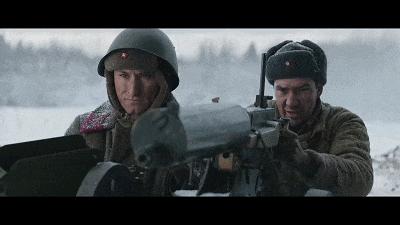 加特林跟马克沁哪个厉害,马克沁与加特林对射