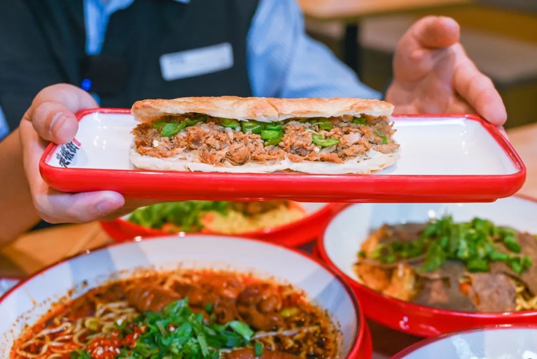 银川本地老字号特色面馆,银川最独特的面馆慕名去吃