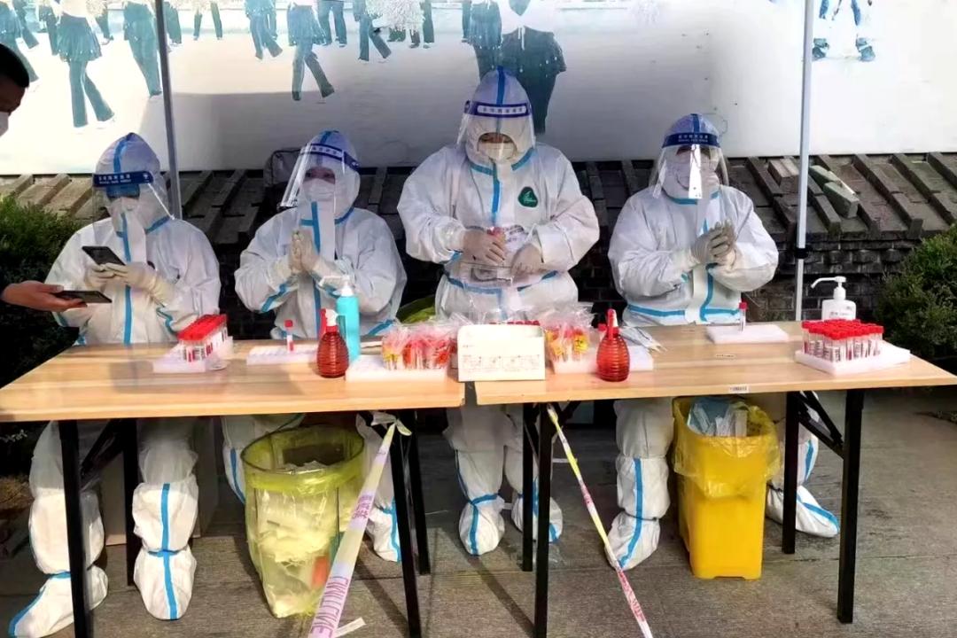 抗疫战场勇担当最美巾帼展风采,战疫路上退伍不褪色抗疫显风采