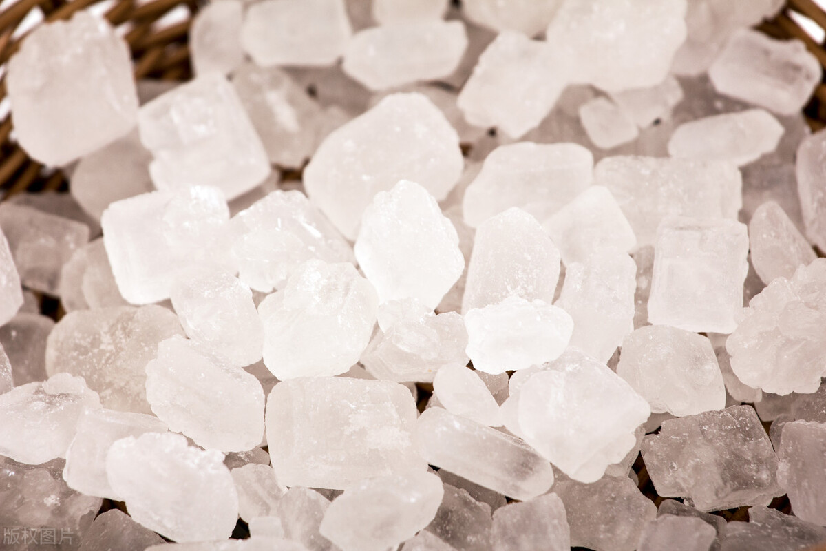 总长痘痘是什么原因引起的,总长痘痘是什么原因