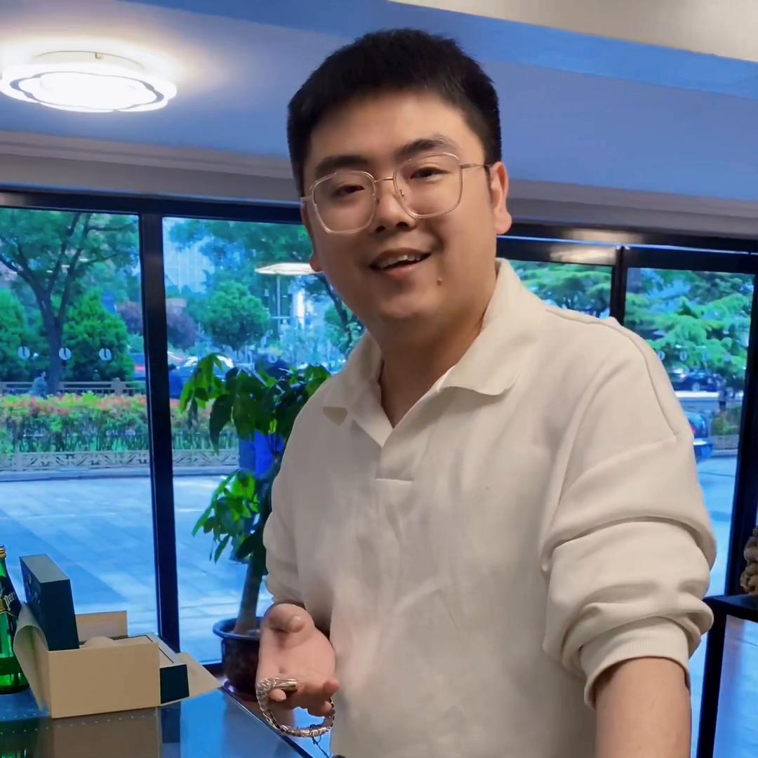 帮粉丝找一款比黑冰糖更炫的DD228235赤铁石