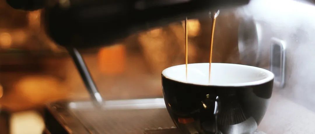 一年开7000家的咖啡店是奇迹,一年开5家餐饮