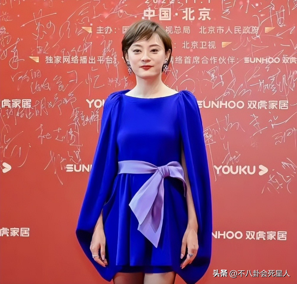 姚晨红毯造型翻车盘点,姚晨红毯奇葩