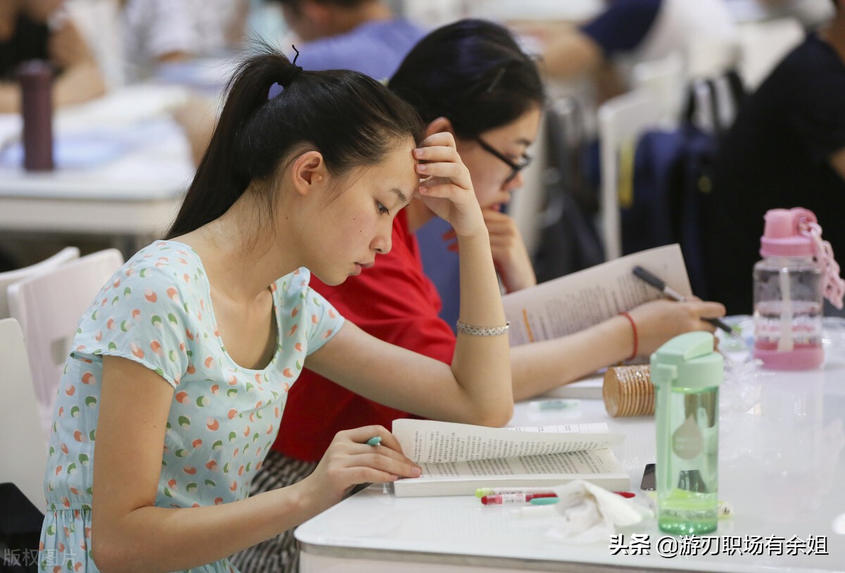 初级会计证报考条件有年龄限制吗,初级会计资格证报考条件乌鲁木齐