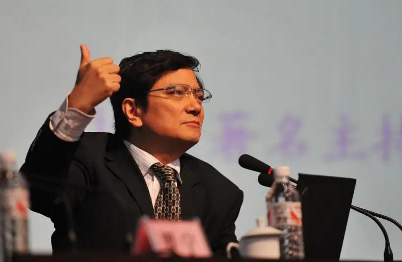 最牛愤青校长郑强讲话,郑强校长讲述真话