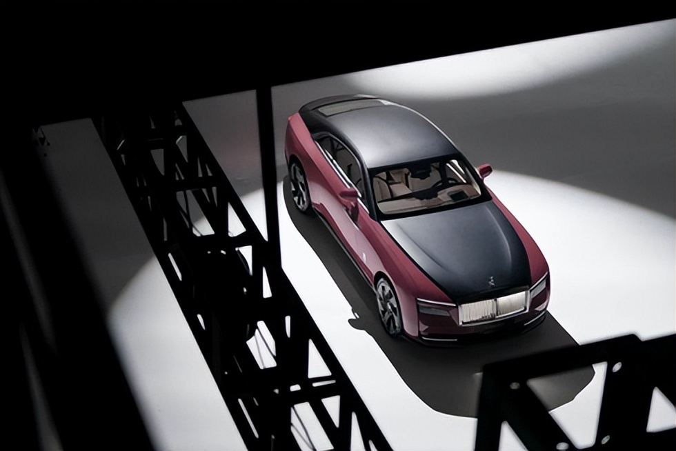 阿斯顿•马丁大道，迈凯伦×FILA/TUMI…「华丽汽车品牌榜」第4期