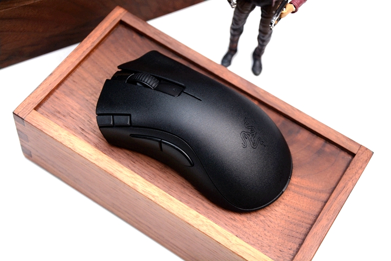 雷蛇炼狱蝰蛇v2什么电池,炼狱蝰蛇v2专业版电池更换