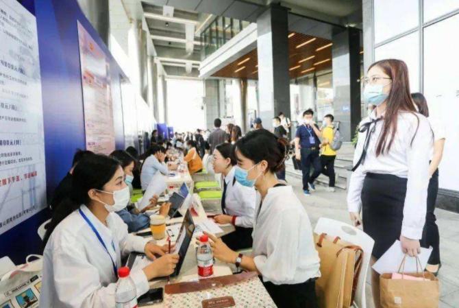 广东这4所大学官方不认可,还被点名批评,毕业后用人单位不要