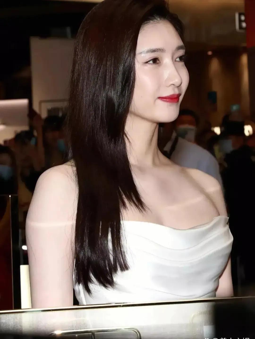 王传君说江疏影平庸解释,江疏影和王传君的关系