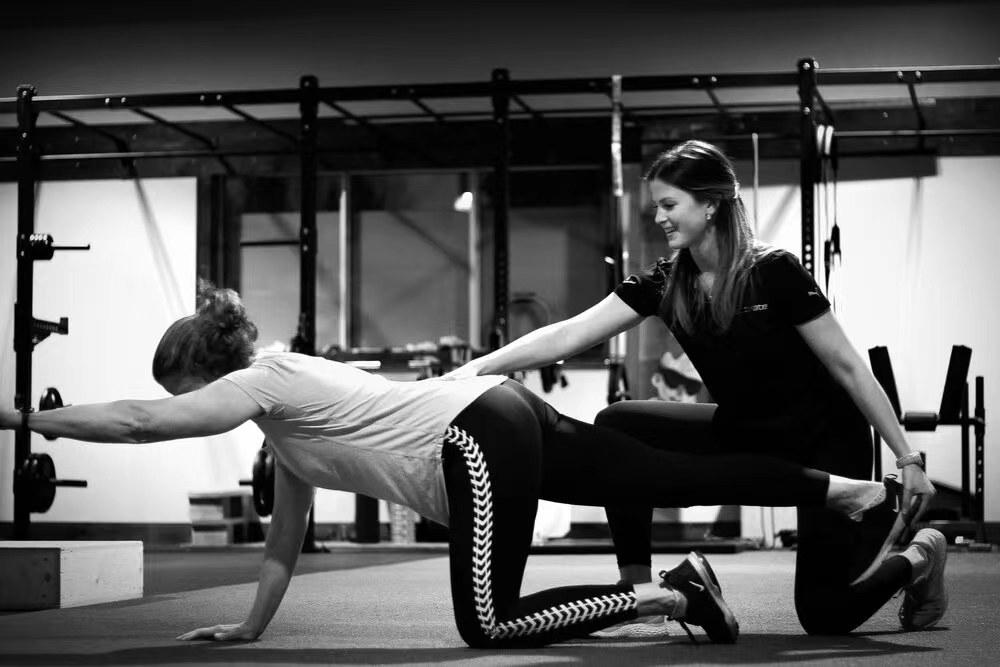 腰疼久坐缓解康复训练,缓解腰疼坐姿锻炼