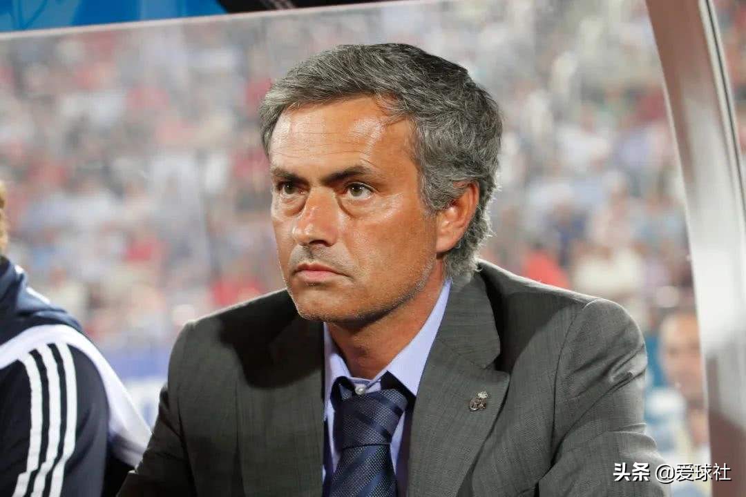 穆里尼奥向热刺球迷道歉,穆里尼奥疯狂庆祝