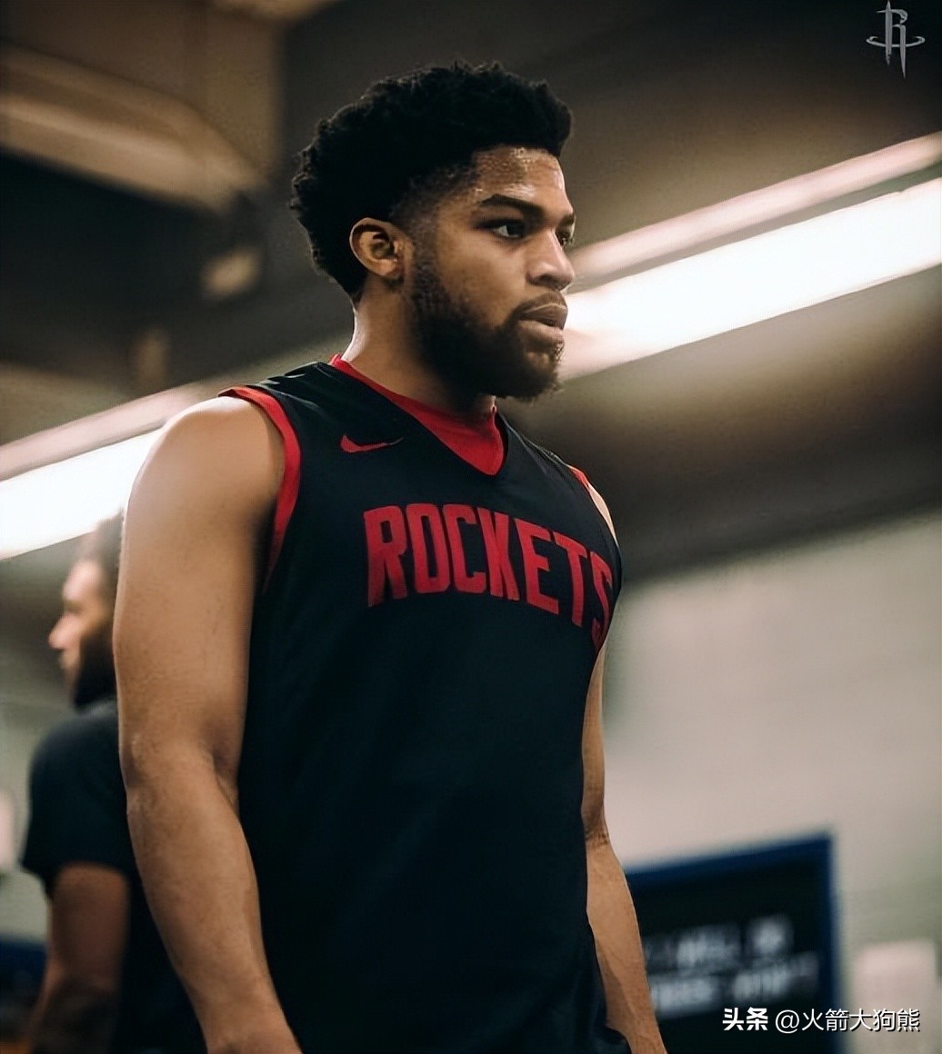 好久不见！火箭双向后卫现身训练场，合同到期仍在苦练，留队有戏