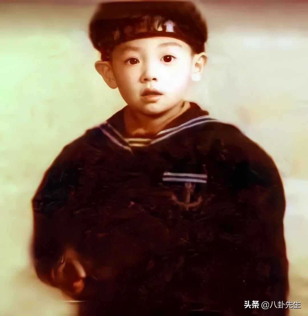 人世间雷佳音和殷桃剧照图文,人间世雷佳音和殷桃打伞的照片