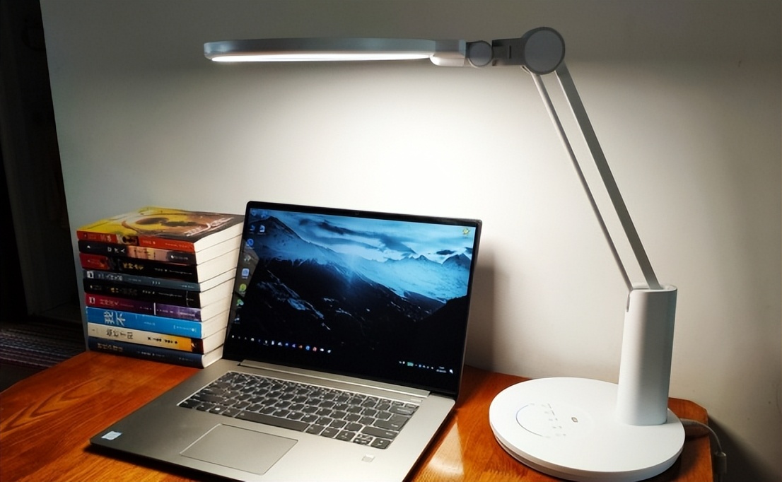 台灯哪种灯护眼好点又实惠,学生护眼台灯哪个品牌的最好