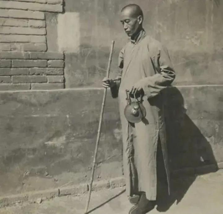 指纹为什么会有斗纹和簸箕纹,历史上指纹是十个斗和簸箕纹的人