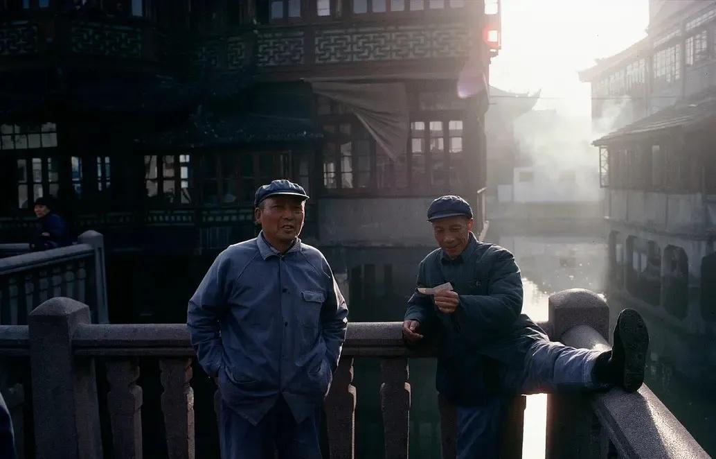 30张影像展现花楼女子媚态百出,丰乳肥臀之绝美风姿