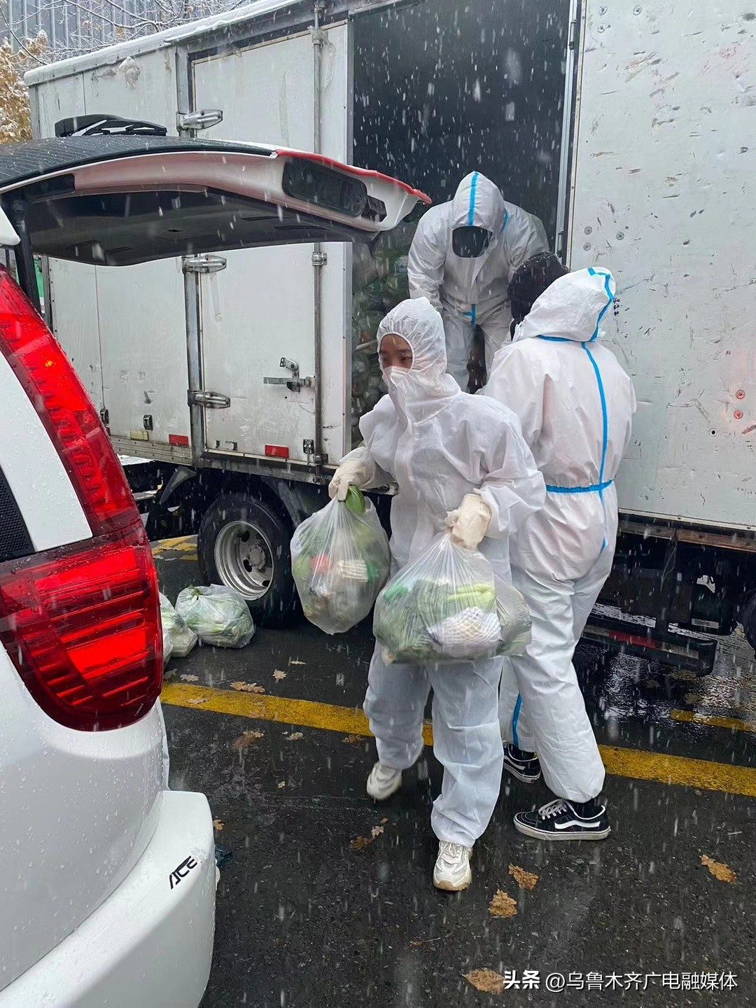 抗疫路上上阵父女兵夫妻齐抗疫,抗疫一线夫妻档的故事