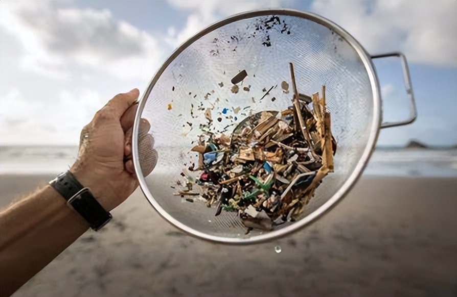 空气中微塑料含量,研究发现微塑料