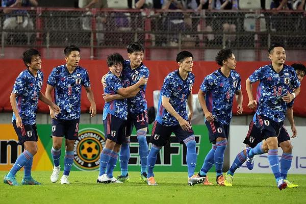 国足vs日本直播cctv5现场直播入口,国足战胜泰国欢呼