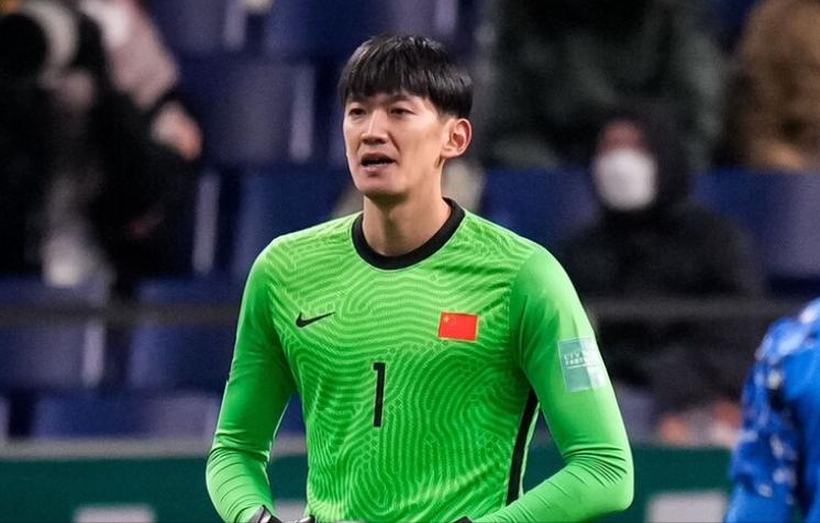 中国男足2:0阿曼结束了吗,中国男足0比2阿曼评价