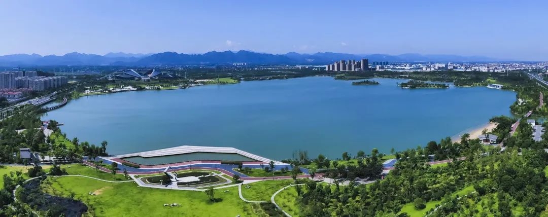 近乡情怯，归来仍是少年！