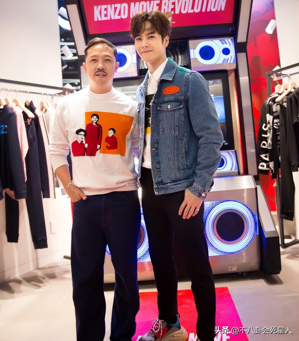 一张报价单，将明星“躺着赚钱”的*裤底**扒得一干二净了