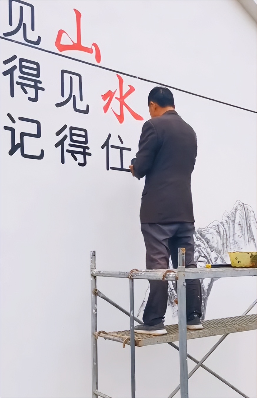 震惊全网的“民间奇人”：农村小伙做蛋糕火出国，马云都得排队买