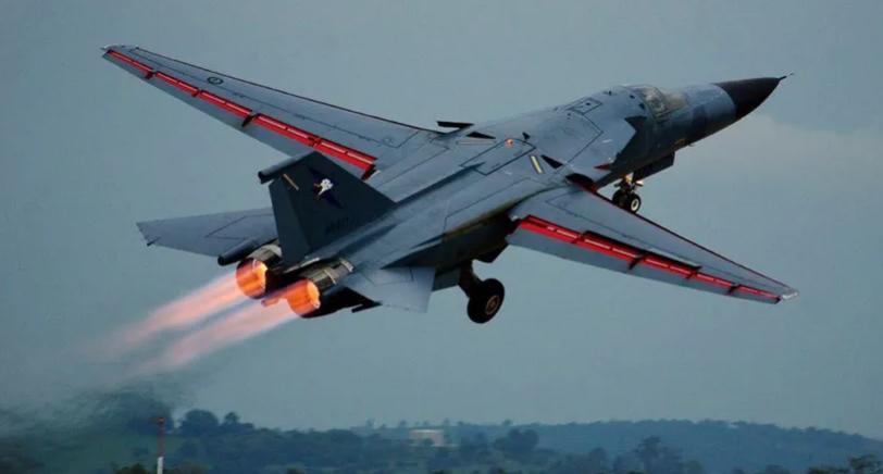 世界上最快的列车top10,全球飞行速度最快飞机