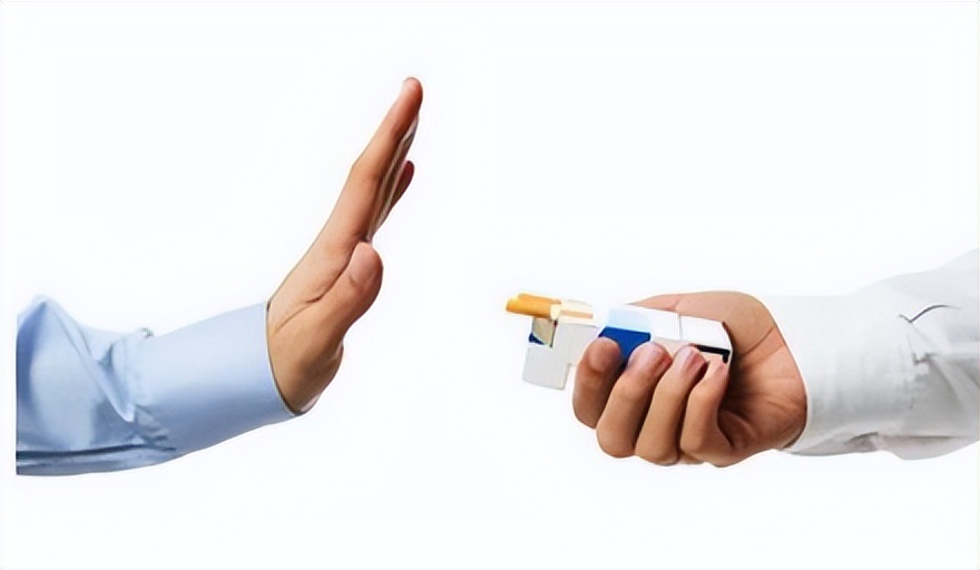 为什么有些人老年斑“密密麻麻”，有些人却没有？医生告诉你真相