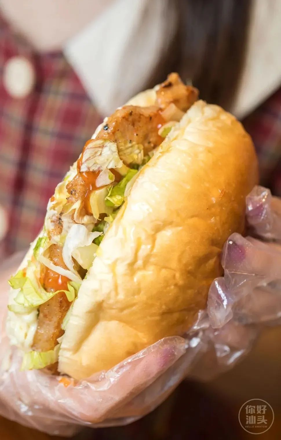 丹霞庄出现一个奇怪阿叔，一万块的店租竟卖起一元一只大鸡腿