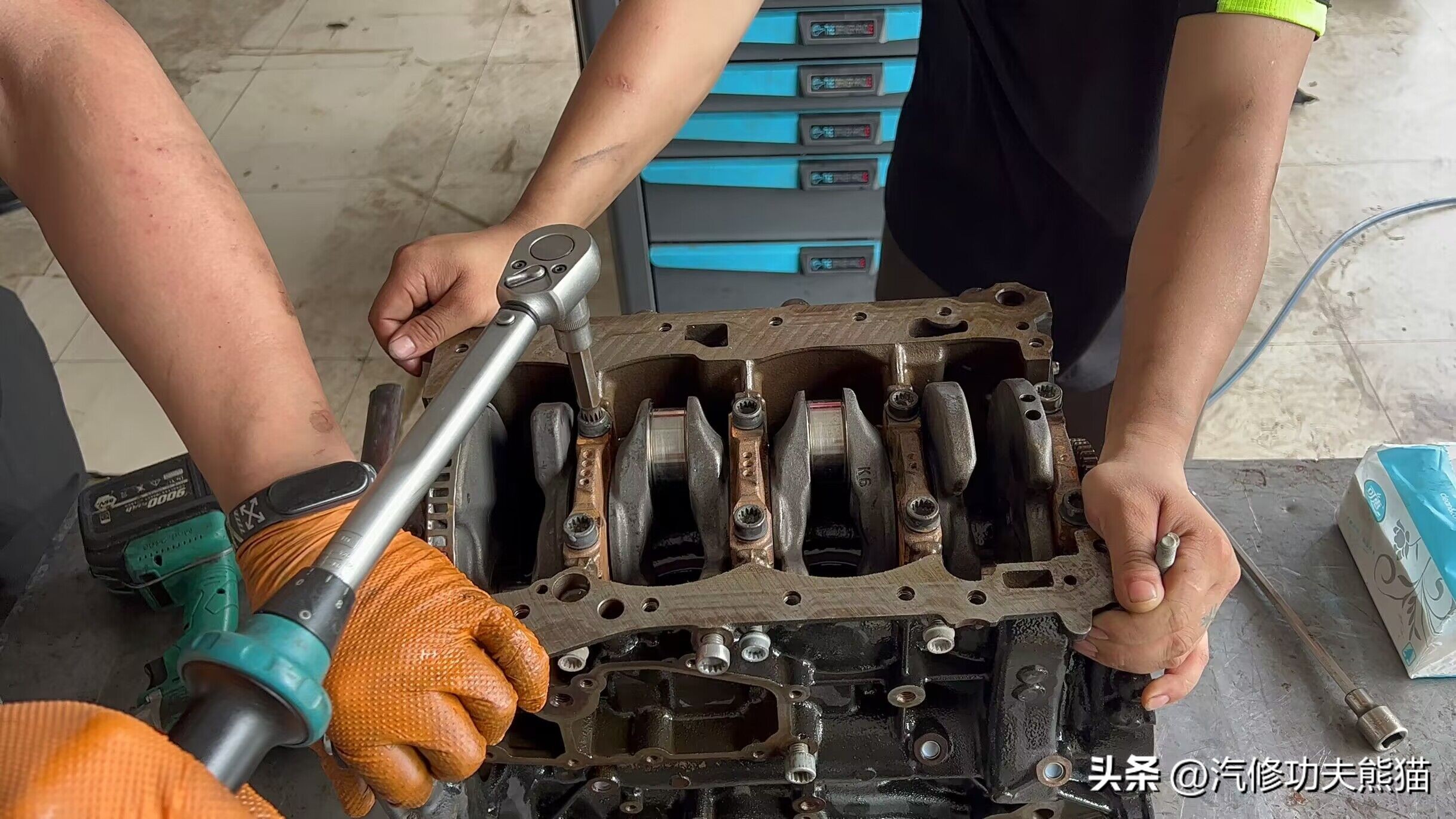 奥迪q3修车,奥迪q3烧机油大修发动机