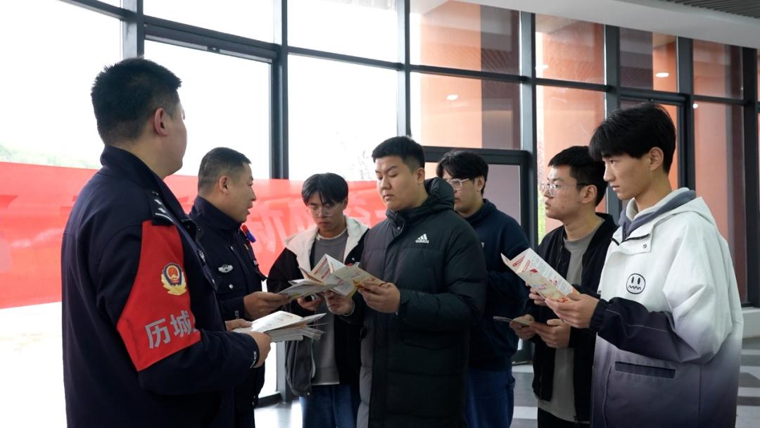 济南市历城区委政法委走进山东建筑大学，开展“校园安全警示教育”活动