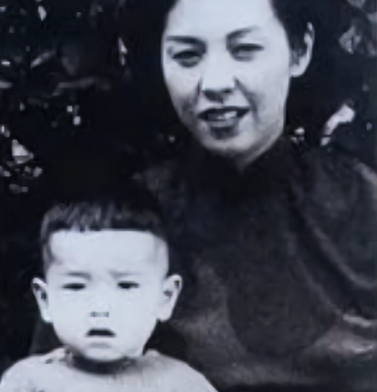 港星谭咏麟回乡认祖归宗,谭咏麟继承谁的衣钵