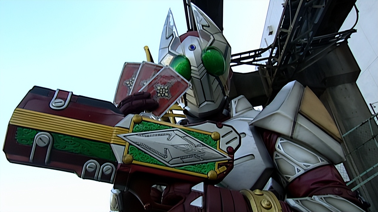 假面骑士剑崎不死兽排行,假面骑士不死鸟被打败