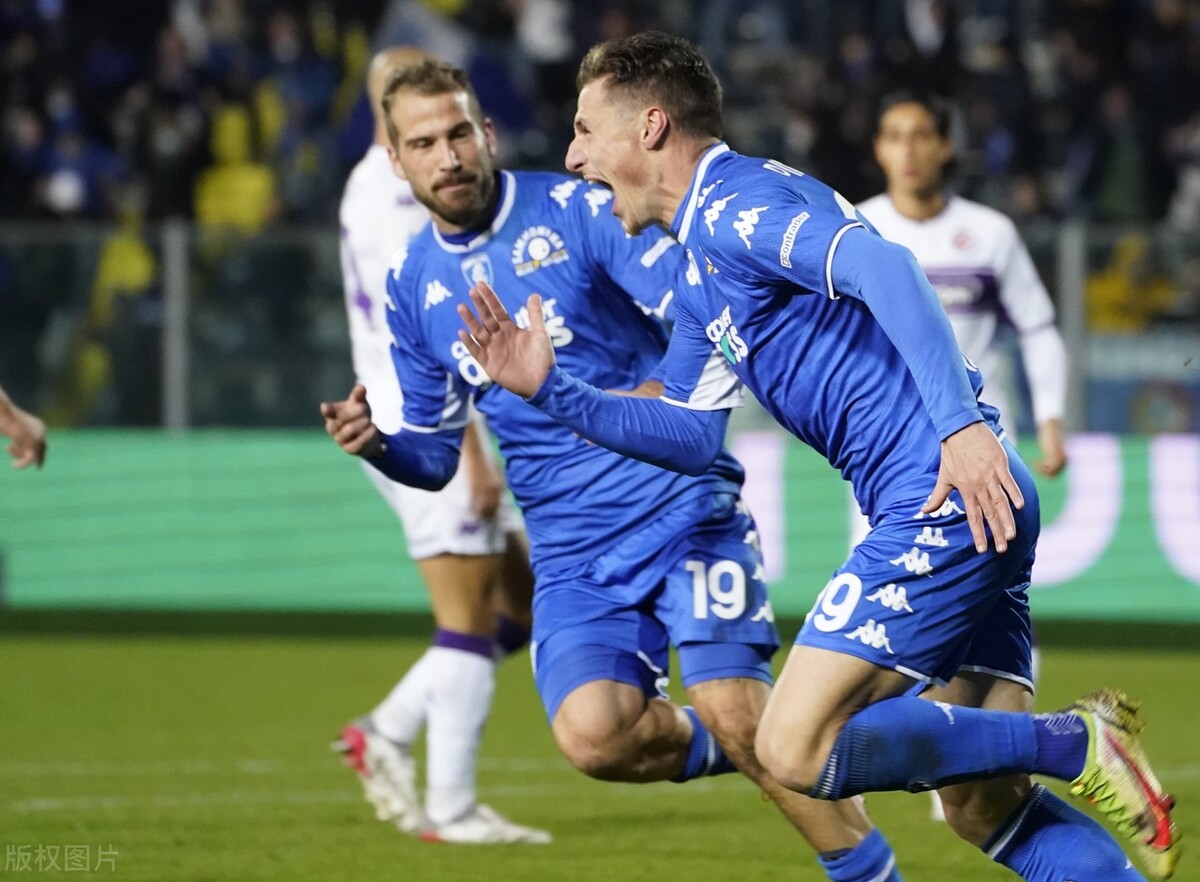 足彩21146期任九——老妇人有望结束连败，太妃糖能否*击狙**红军？