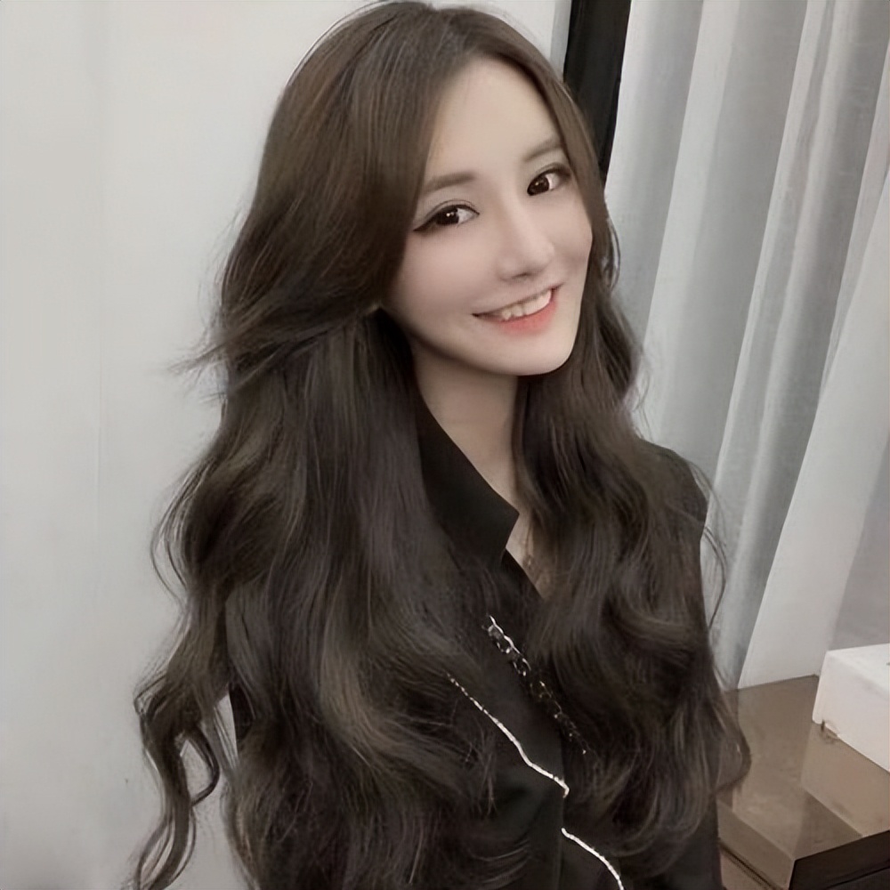 脸尖的女生适合什么发型,脸尖剪怎样的发型好看