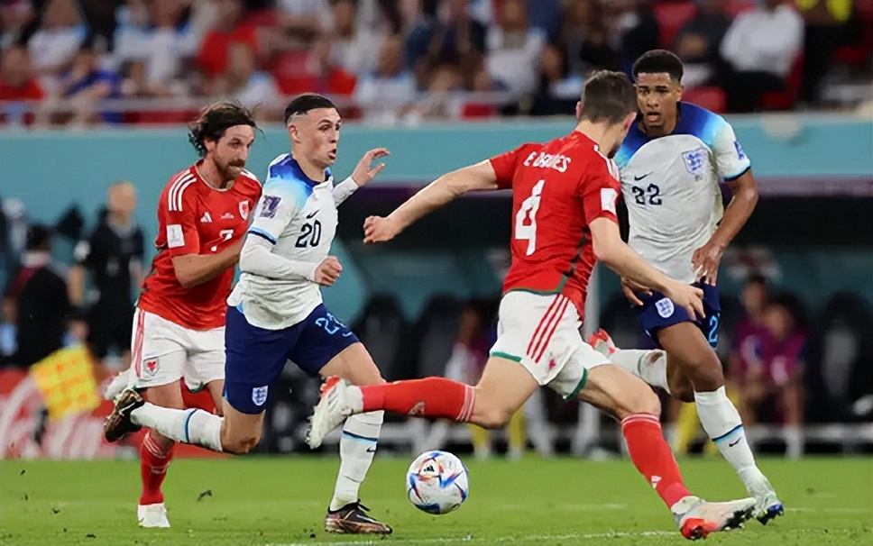 英国足球为什么分为四队踢欧冠,英国足球为什么有2个杯赛