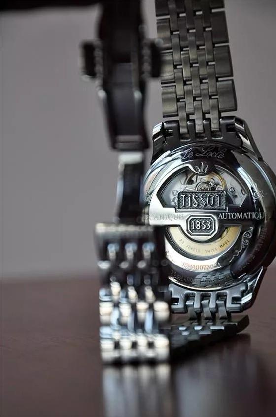 天梭和浪琴哪个性价比高,天梭和浪琴哪个牌子好